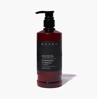 Mydło do rąk i twarzy NEFÉL FACE & HAND SOAP CEDARWOOD & HIBISCUS 480 ml Interchem Italia