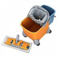 Zestaw wózek do sprzątania dwuwiaderkowy 20l i 6l na kołach, wyciskarka PIKO, mop KOMBI, stelaż KOMBI KLIK, wózek PIKO II Splast TSPK-0002